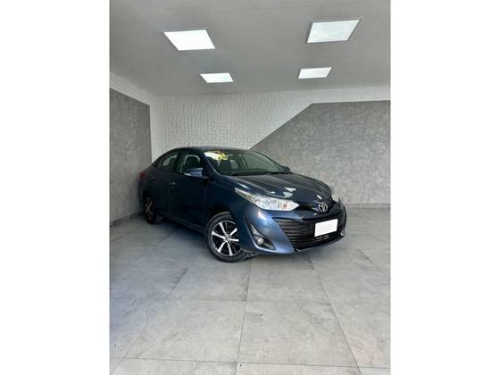 TOYOTA YARIS 1.3 16V FLEX XL LIVE MANUAL TOYOTA YARIS 1.3 16V FLEX XL LIVE MANUAL